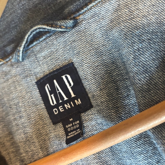 GAP Denim Trucker Jacket Logo Patch Oversized Streetwear Medium - Picture 3 of 5